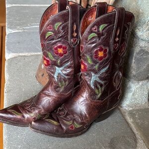 Dan Post Brown Embroidered Heeled Boots